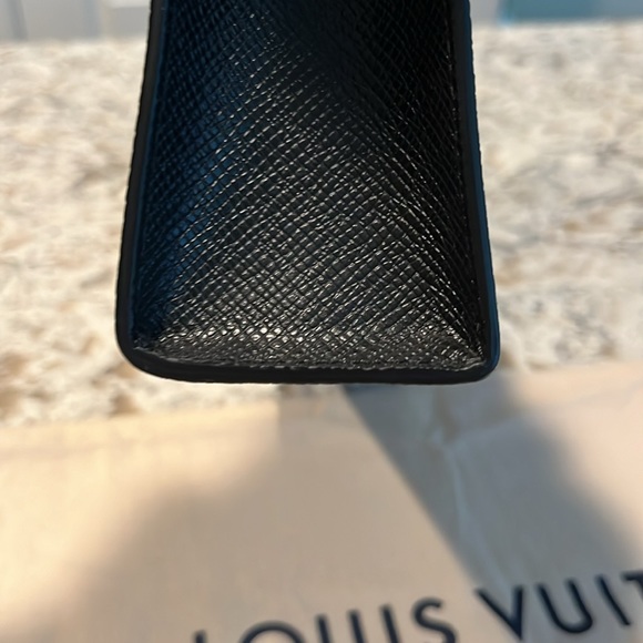 Louis Vuitton Voyage - Picture 7 of 12